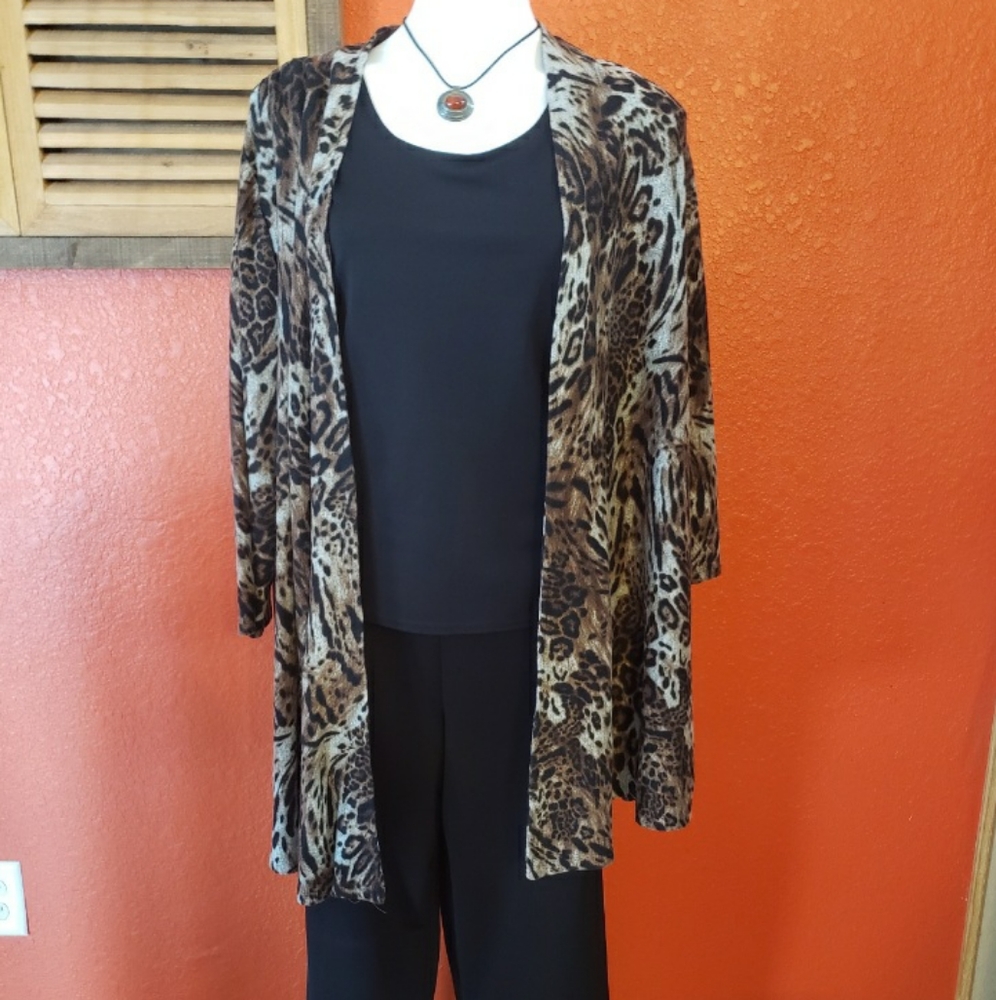 Plus size black pant blouse duster set